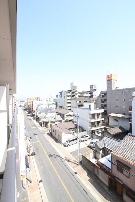 物件内観写真17　(室内からの展望)