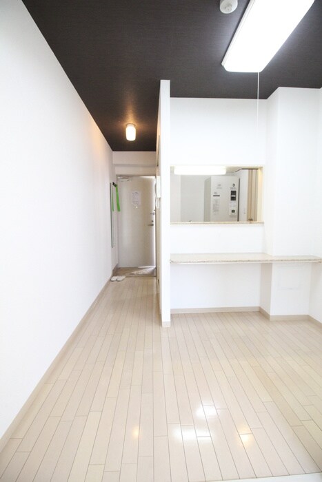 物件内観写真22　(廊下)