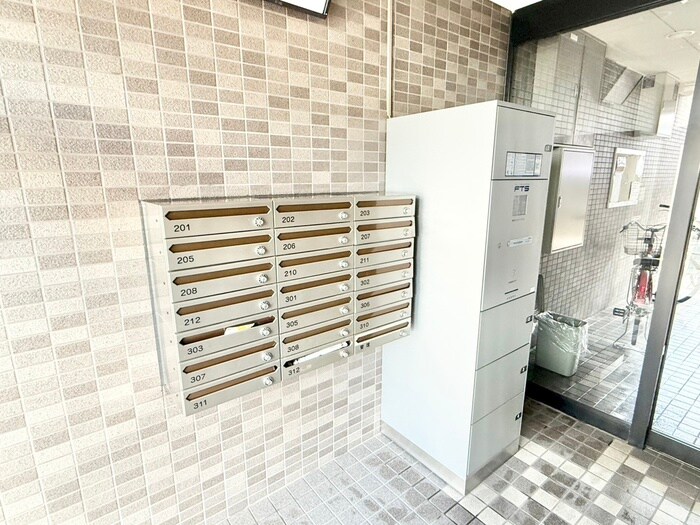 物件外観写真4　(建物設備)