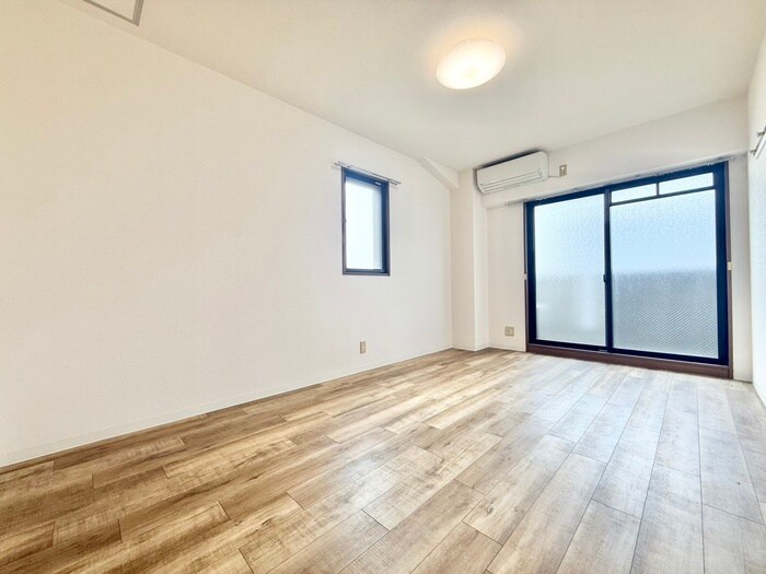 物件内観写真10　(居室)