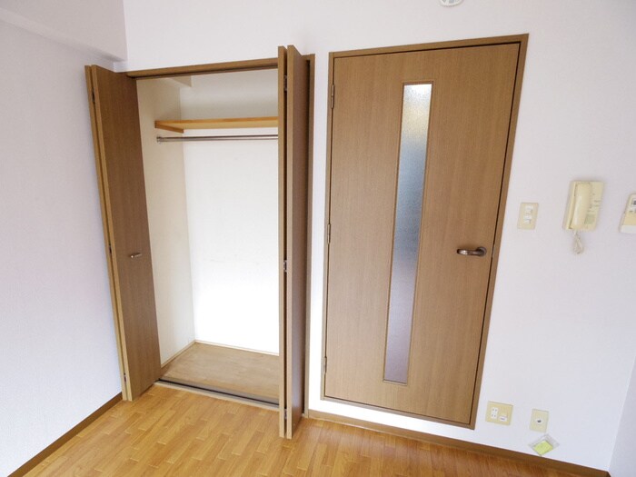 物件内観写真11　(収納)