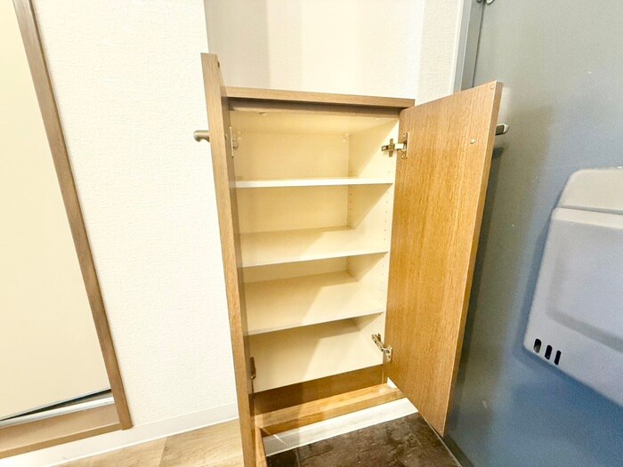 物件内観写真17　(靴箱)