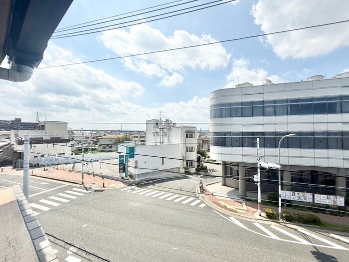 物件内観写真22　(室内からの展望)