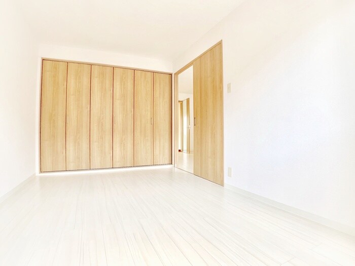 物件内観写真8　(居室)