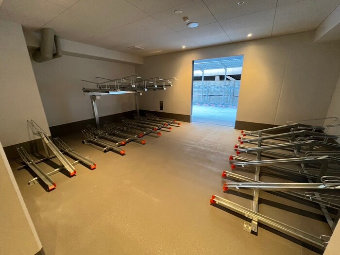 物件外観写真5　(駐輪場)