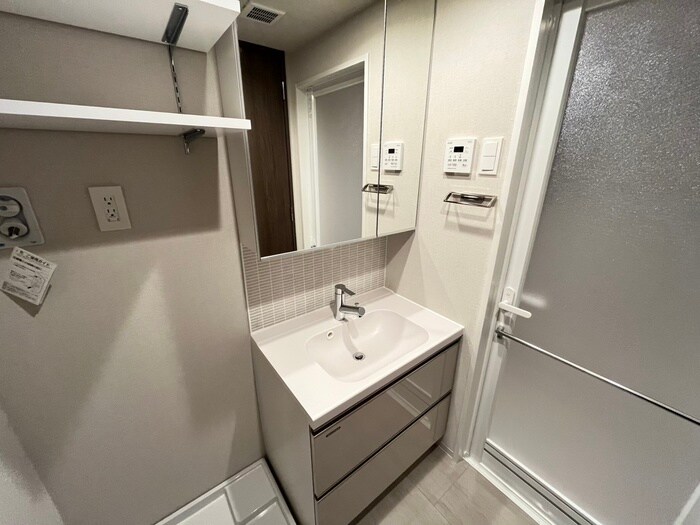 物件内観写真11　(洗面)