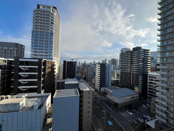 物件内観写真14　(室内からの展望)