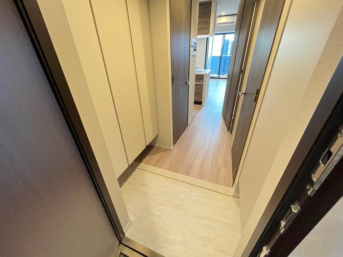 物件内観写真17　(玄関)