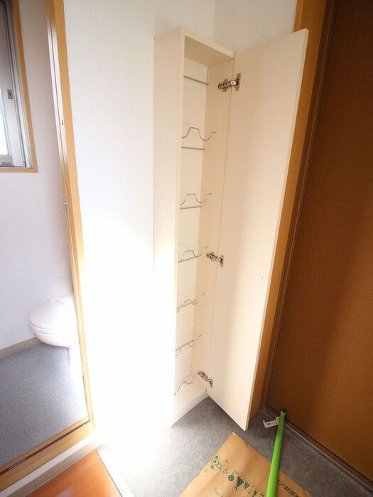 物件内観写真8　(靴箱)