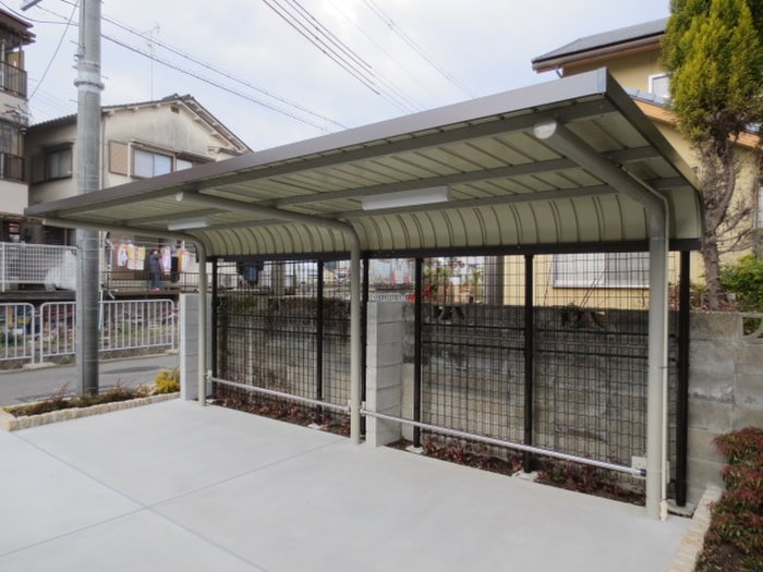 物件外観写真2　(駐輪場)