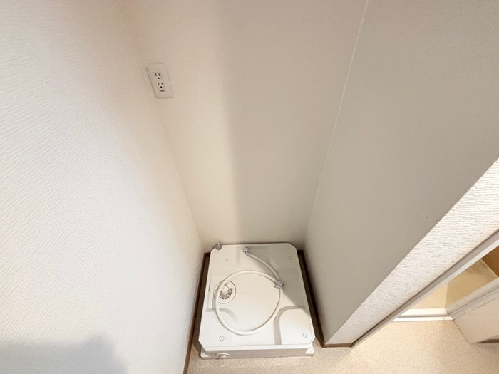 物件内観写真15　(洗濯機置場)