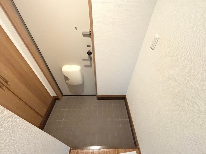 物件内観写真22　(玄関)
