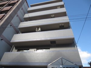エリーネス西田辺外観写真