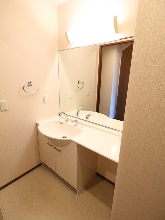 物件内観写真13　(洗面)