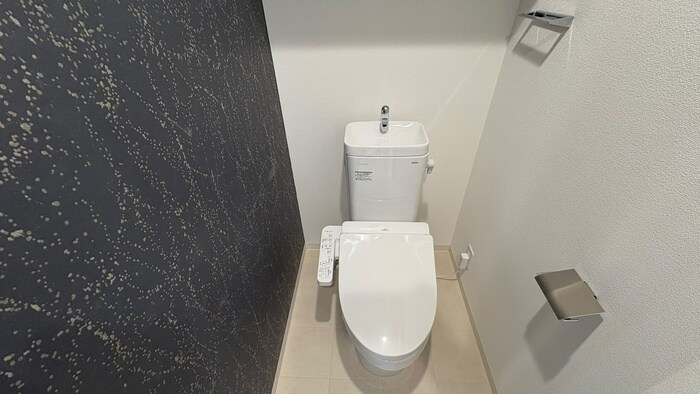 物件内観写真14　(トイレ)