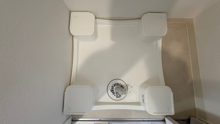 物件内観写真15　(洗濯機置場)