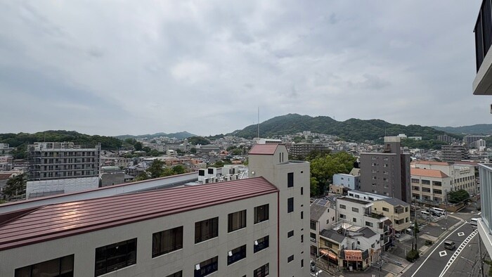 物件内観写真16　(室内からの展望)