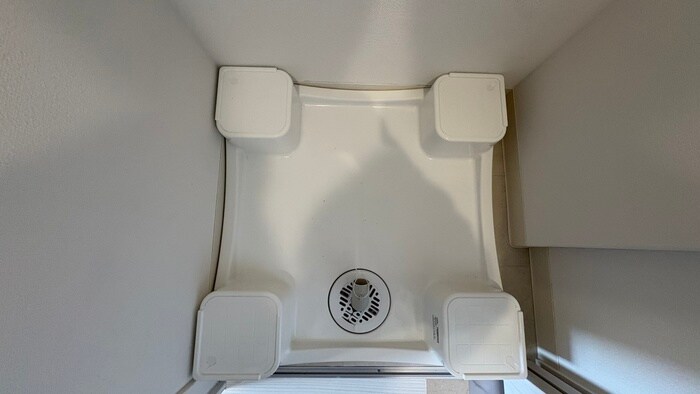 物件内観写真18　(洗濯機置場)