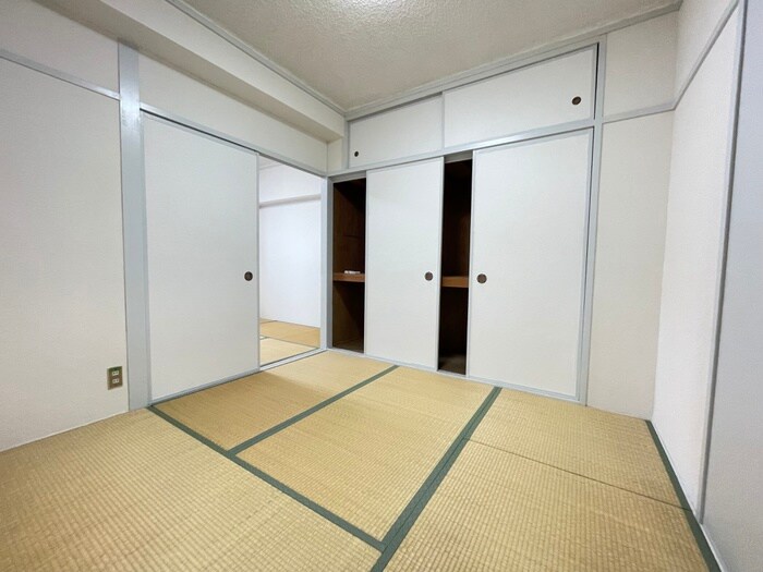 物件内観写真10　(居室)