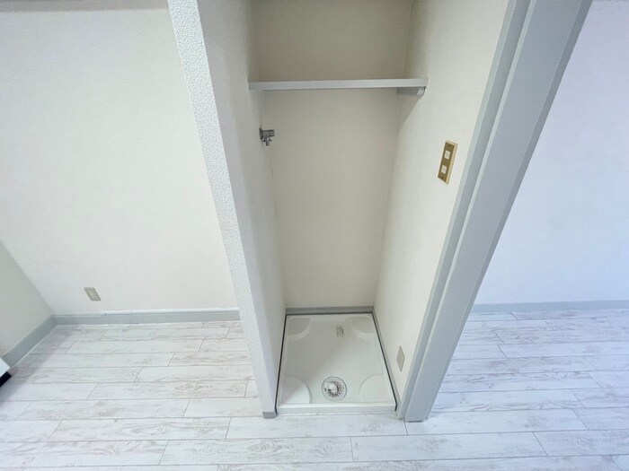 物件内観写真15　(洗濯機置場)
