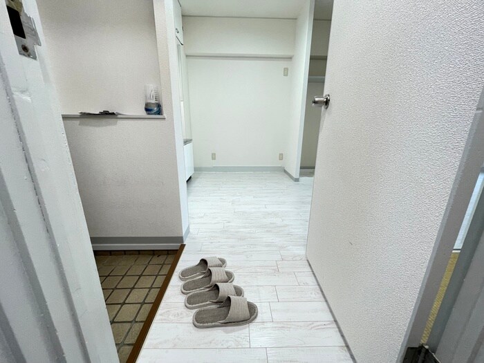 物件内観写真18　(廊下)