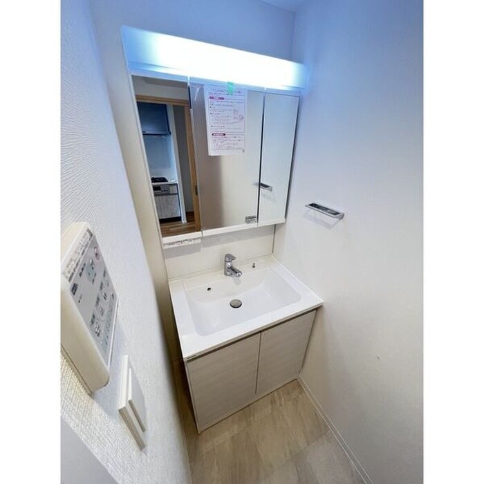 物件内観写真9　(洗面)