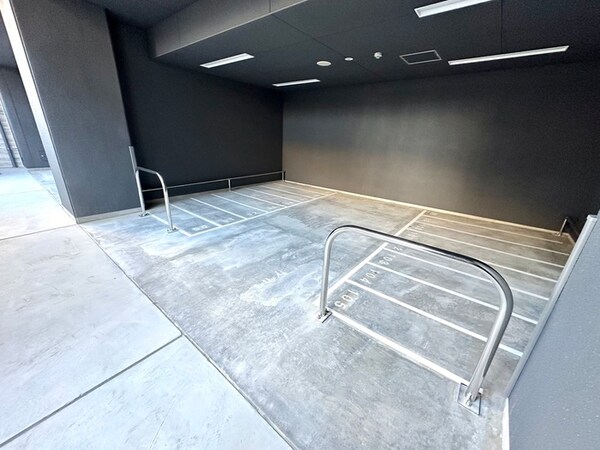 バイク置き場