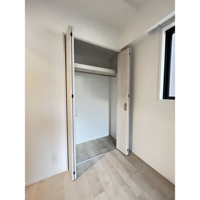 物件内観写真12　(収納)