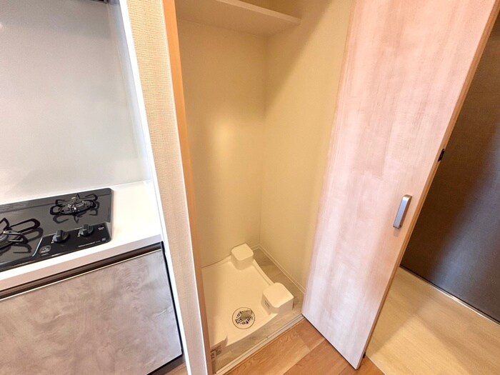 物件内観写真12　(洗濯機置場)