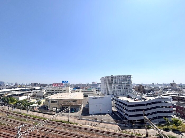 物件内観写真14　(室内からの展望)