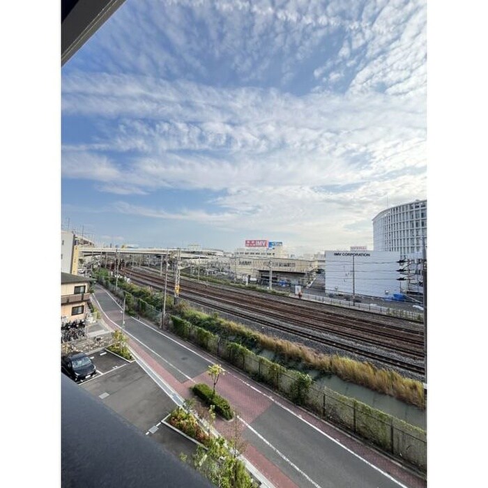 物件内観写真15　(室内からの展望)