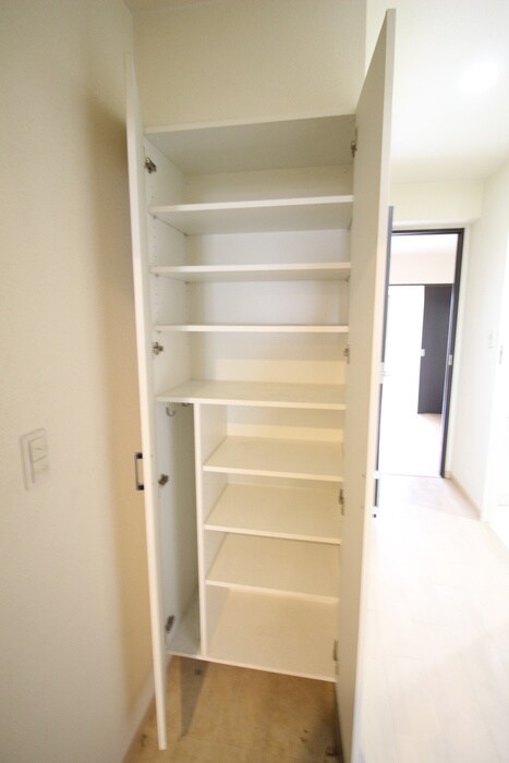 物件内観写真9　(靴箱)