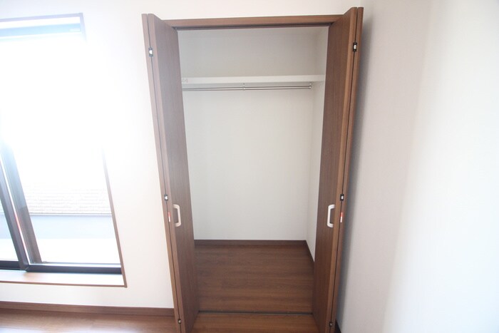 物件内観写真18　(収納)