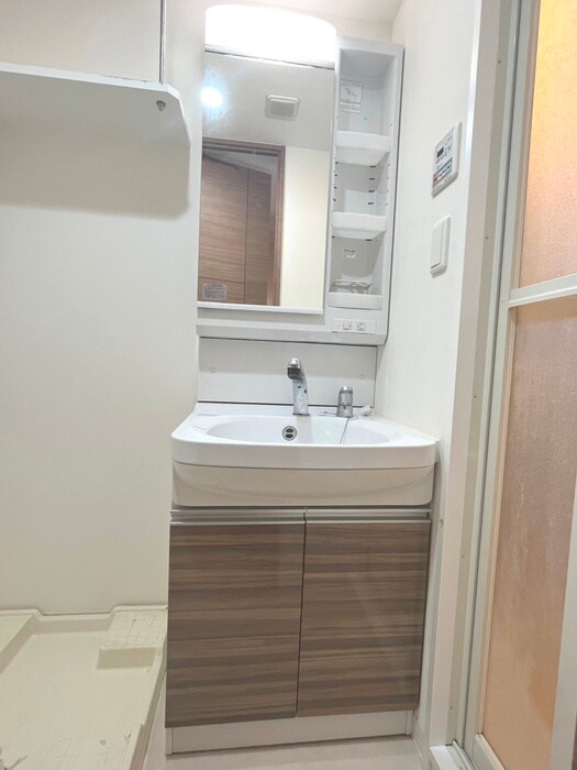 物件内観写真9　(洗面)