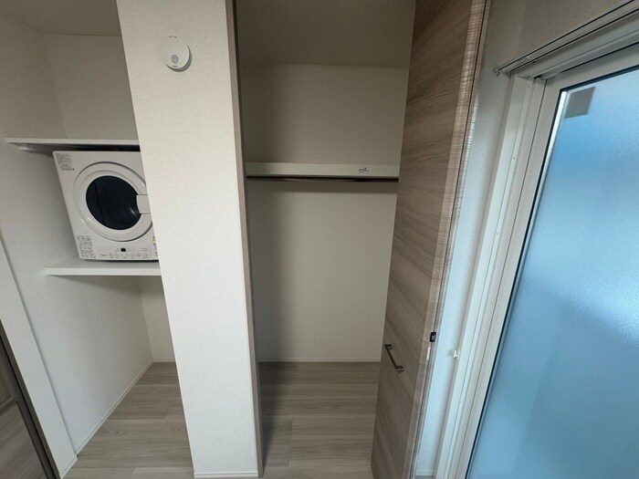 物件内観写真13　(収納)