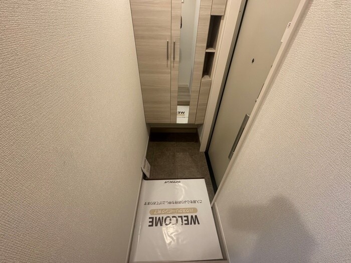 物件内観写真14　(玄関)