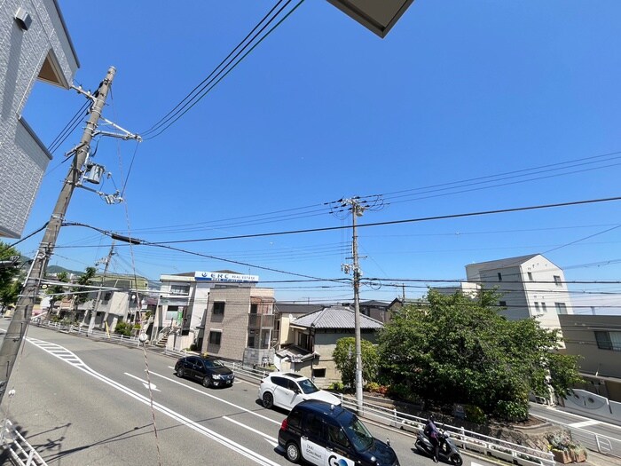 物件内観写真16　(室内からの展望)