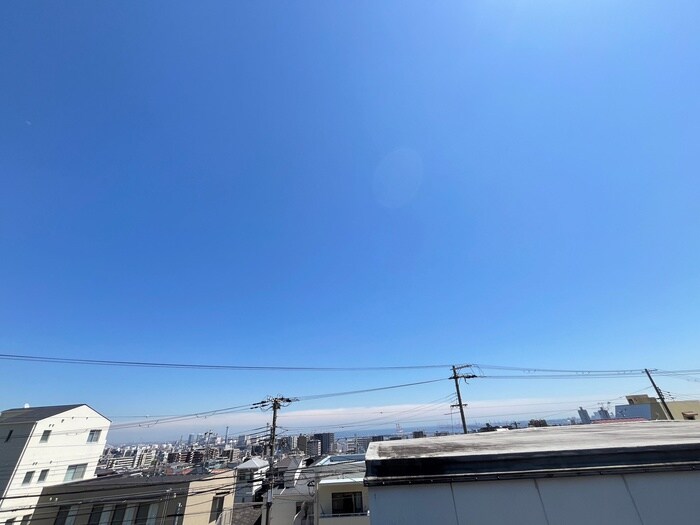 物件内観写真16　(室内からの展望)