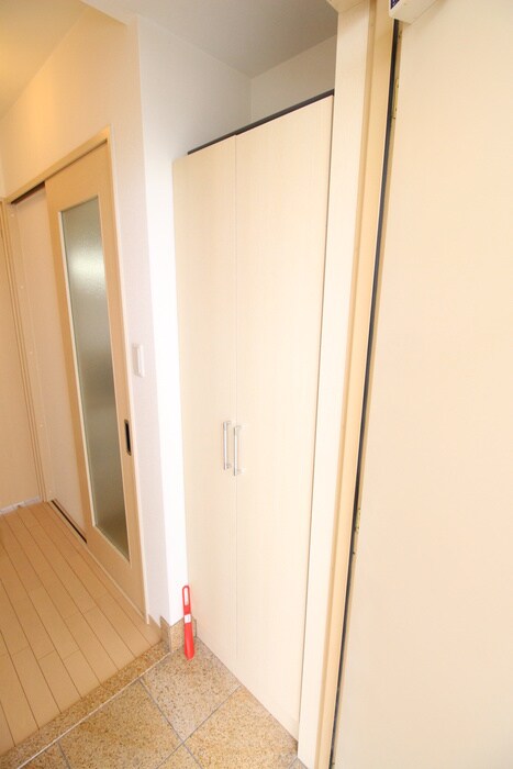 物件内観写真8　(靴箱)