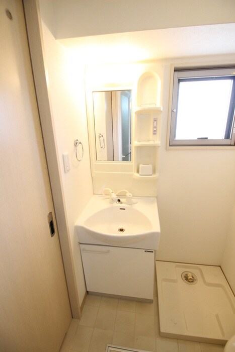 物件内観写真12　(洗面)