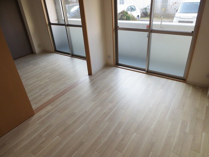 物件内観写真13　(居室)