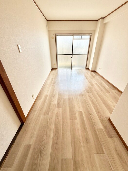 物件内観写真9　(居室)