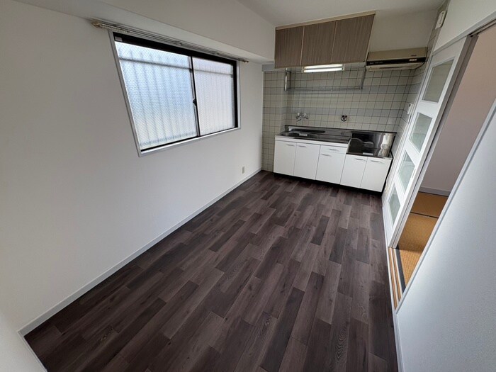 物件内観写真9　(居室)