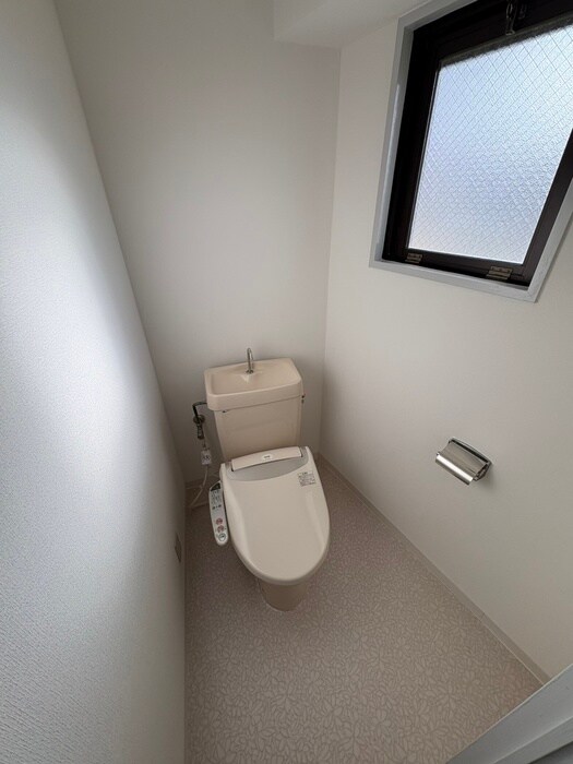 物件内観写真12　(トイレ)