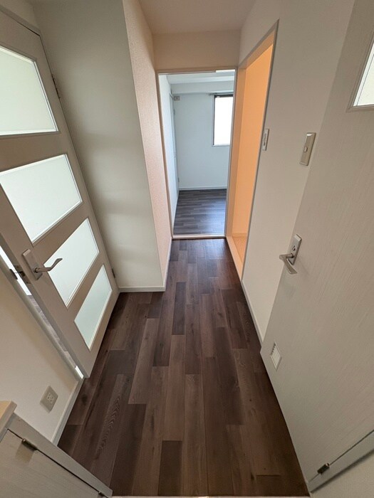 物件内観写真19　(廊下)