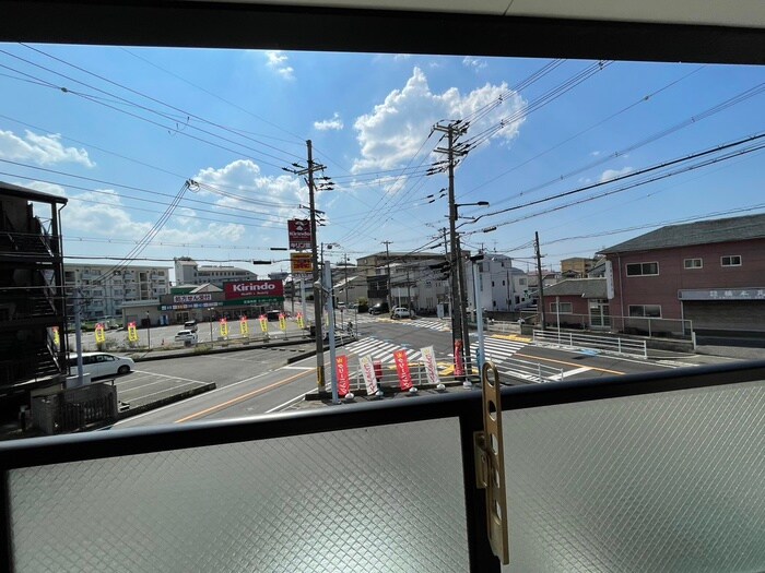 物件内観写真16　(室内からの展望)