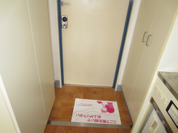 物件内観写真14　(玄関)