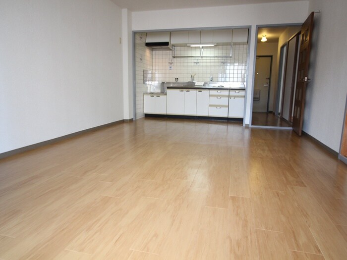 物件内観写真7　(居室)