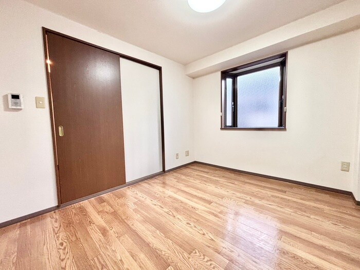 物件内観写真15　(居室)