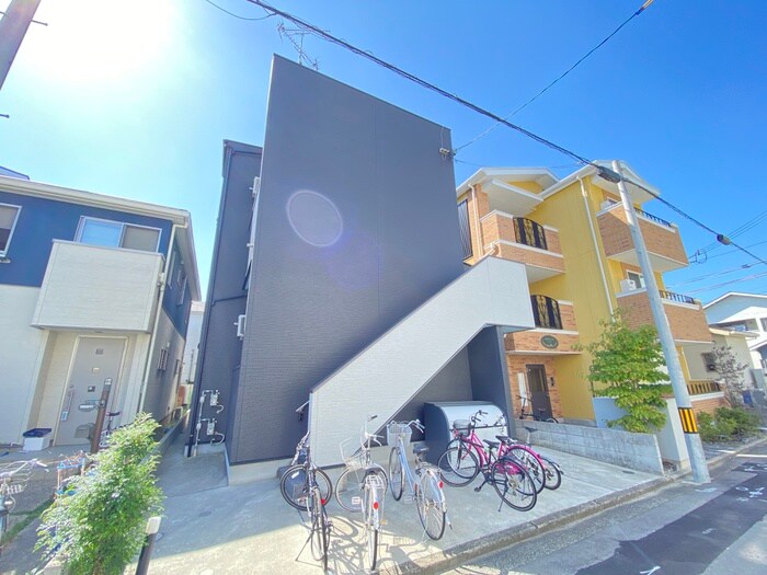 物件外観写真1　(外観写真)